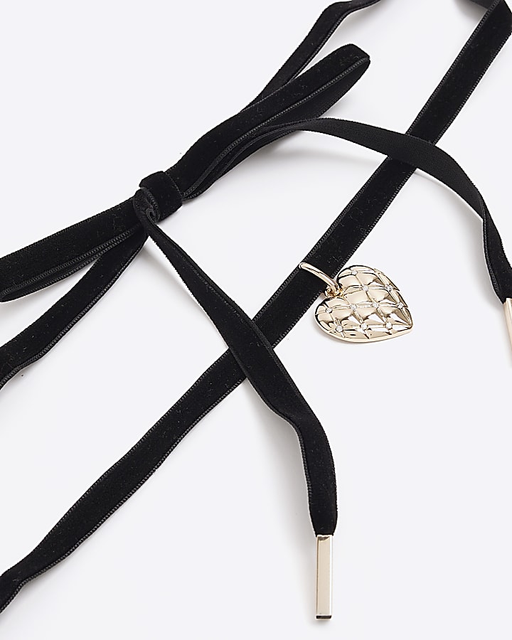 Black heart tie up choker necklace