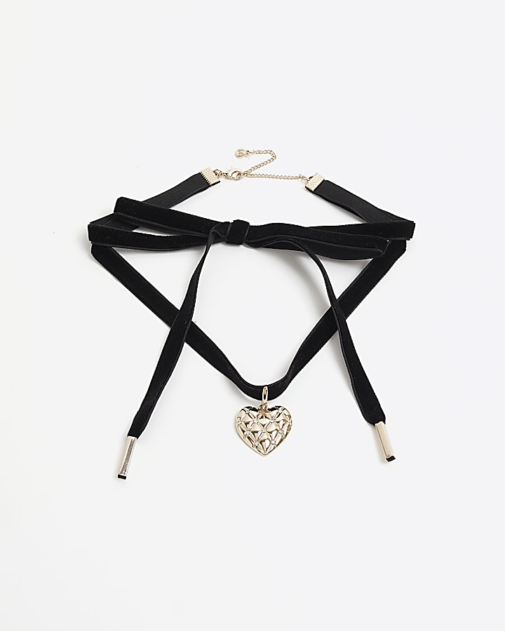 Black heart tie up choker necklace