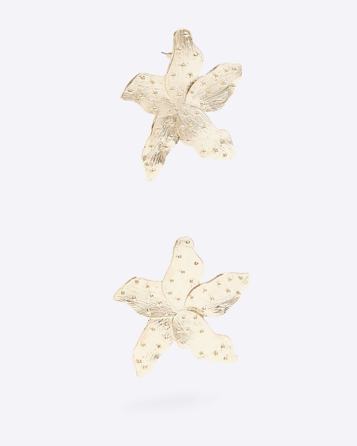 Gold flower stud earrings