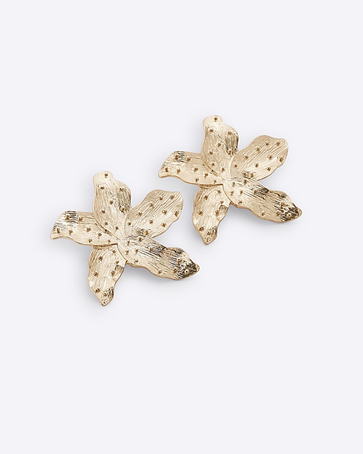 Gold flower stud earrings