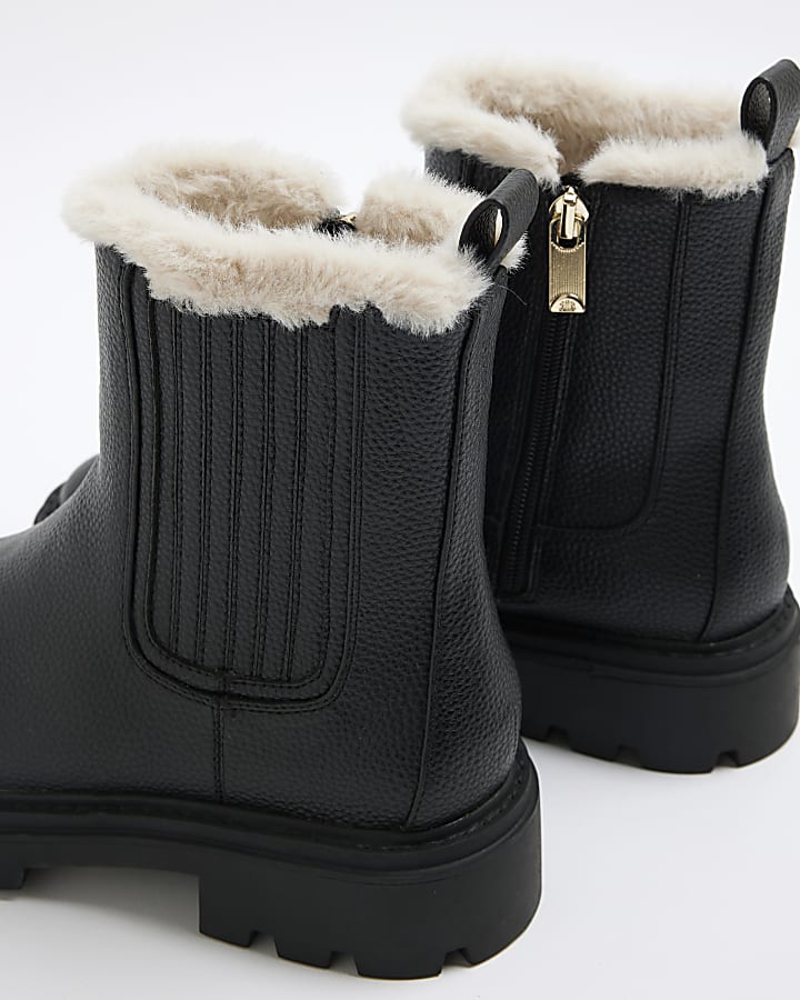 Black Faux Fur Lined Chelsea Boots