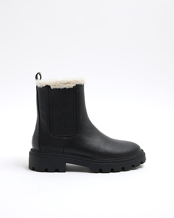 Black Faux Fur Lined Chelsea Boots