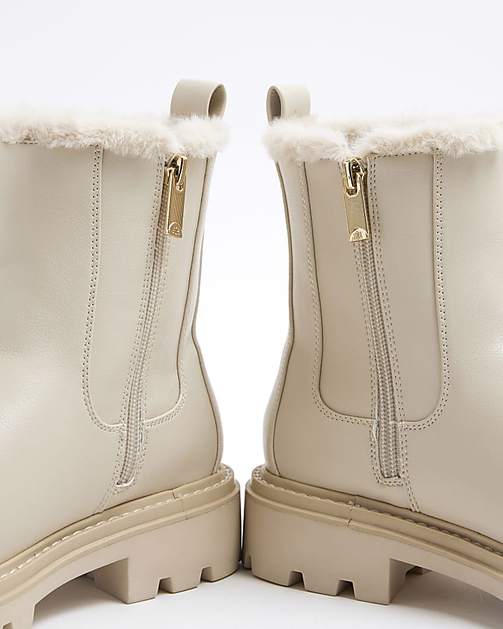 Cream Faux Fur Lined Chelsea Boots