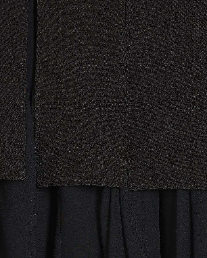 Black layered pleated mini Skirt