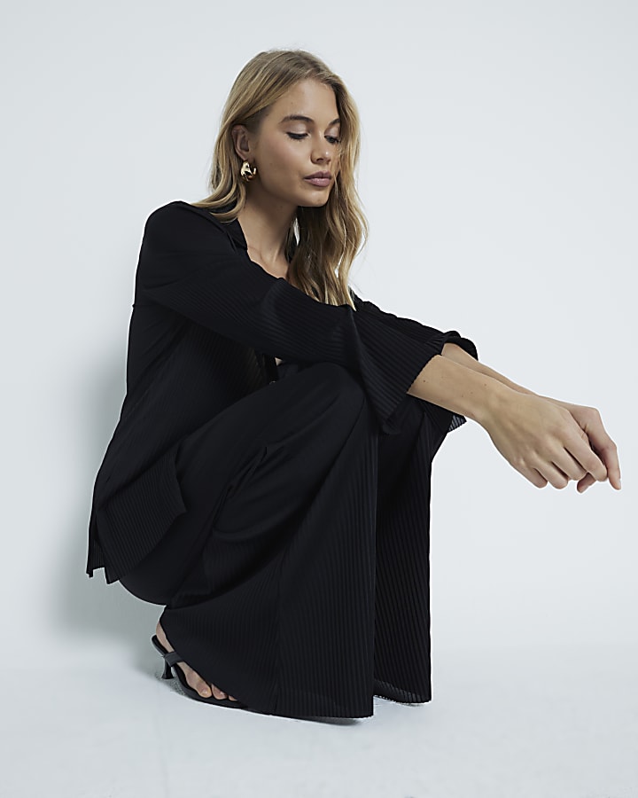 Black Long Sleeve Plisse Shirt