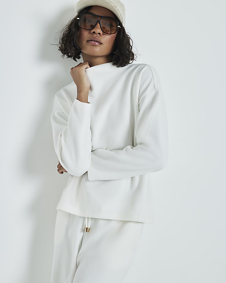 Cream Sweatshirt and Trousers Set