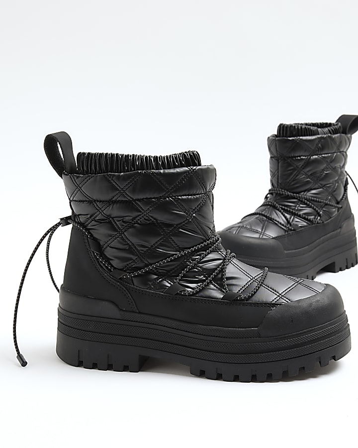 Black Chunky Snow Boots