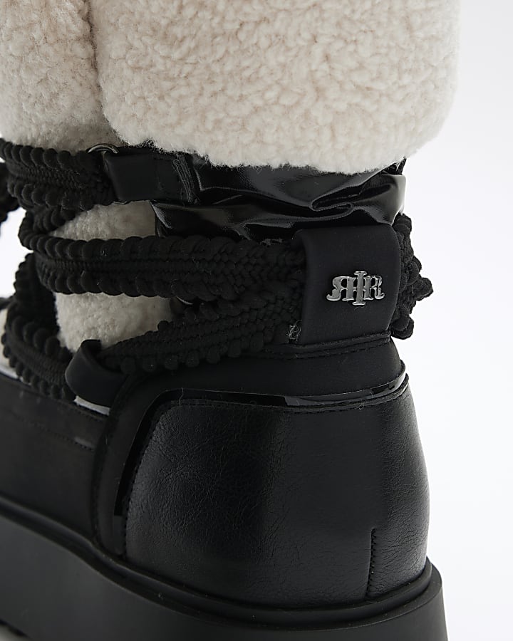 Black Borg Ski Boots