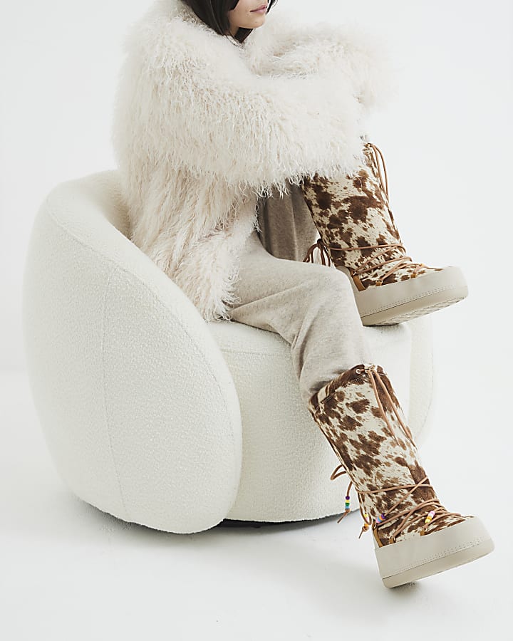 Beige Leather High Leg Cow Print Ski Boots