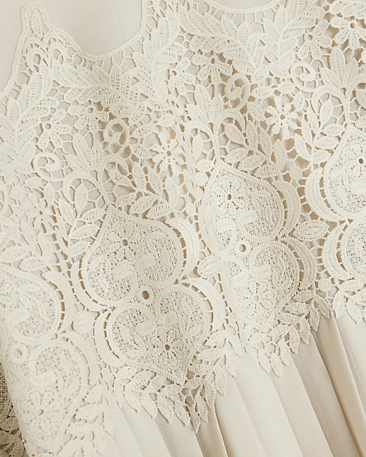 Cream Lace Applique Pleated Blouse