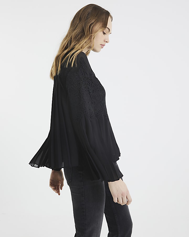 Black Lace Applique Pleated Blouse