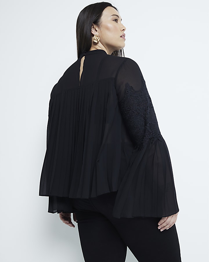 Plus Black Lace Applique Pleated Blouse