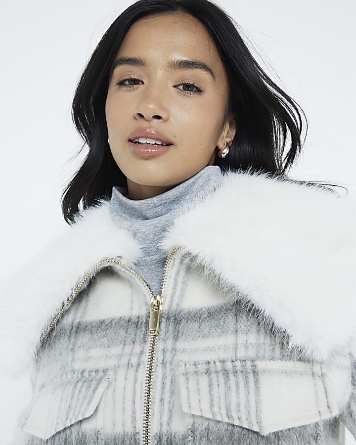 Petite Grey Check Faux Fur Collar Crop Jacket