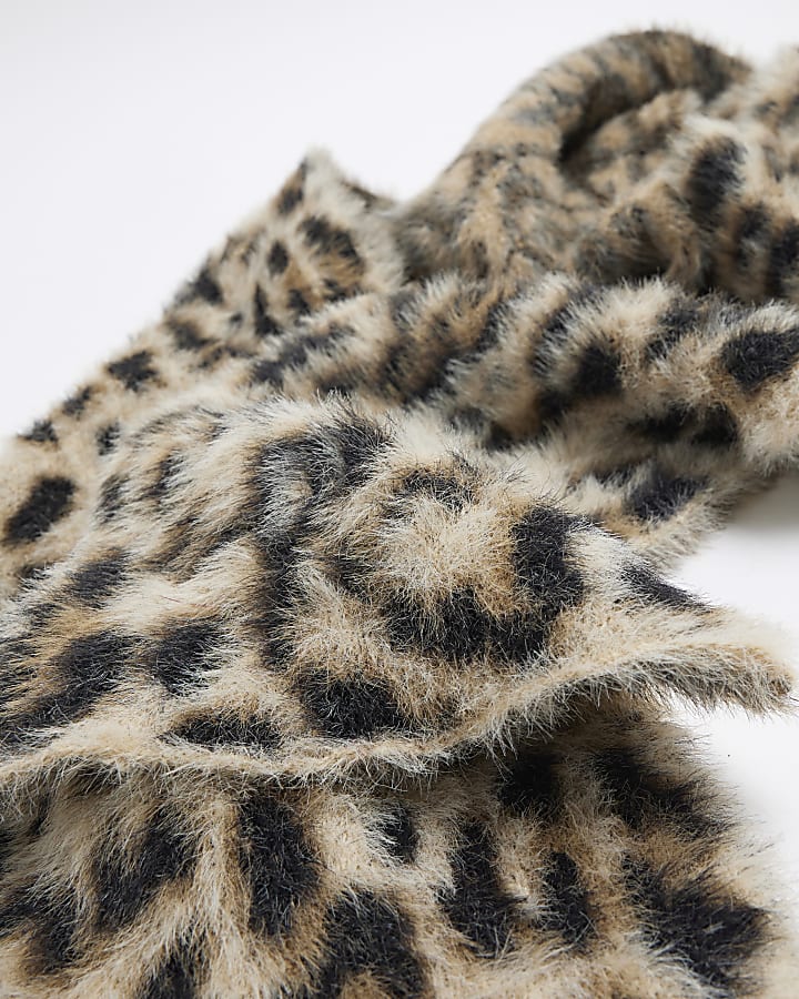 Beige Leopard Fluffy Skinny Scarf