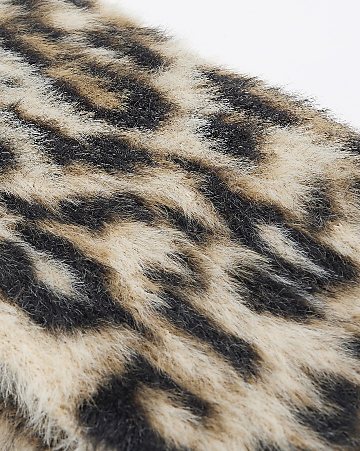 Beige Leopard Fluffy Skinny Scarf