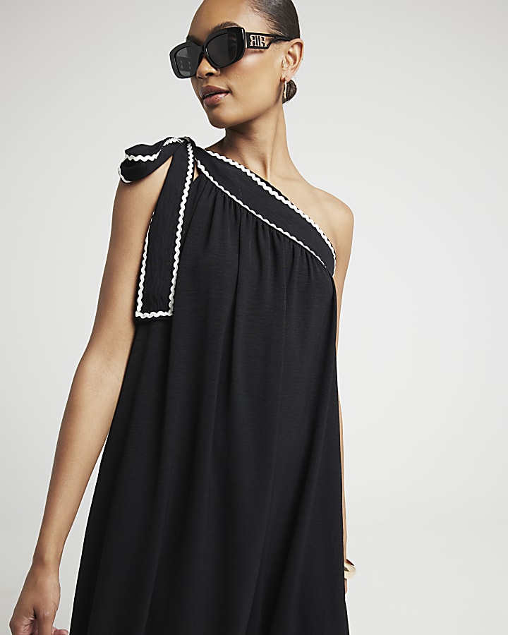 Black one shoulder contrast swing maxi dress