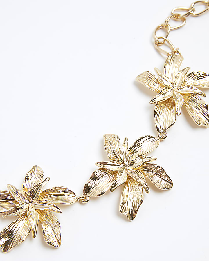 Gold flower collar necklace