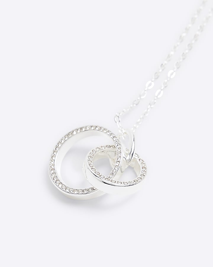 Silver Linked Circle Necklace