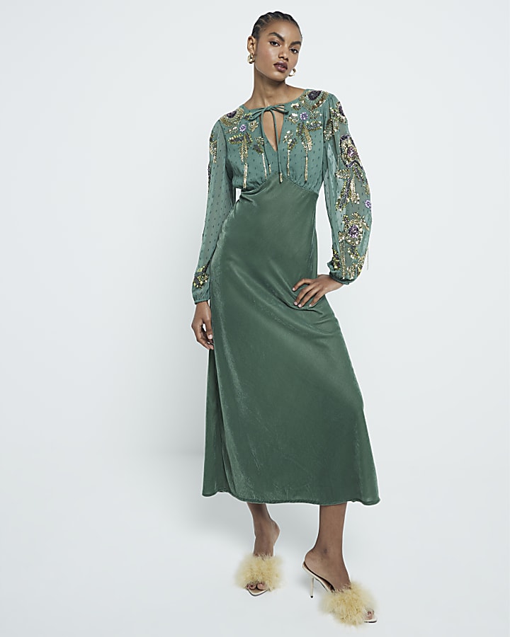 Green Premium Velvet Embellished Midi Dress