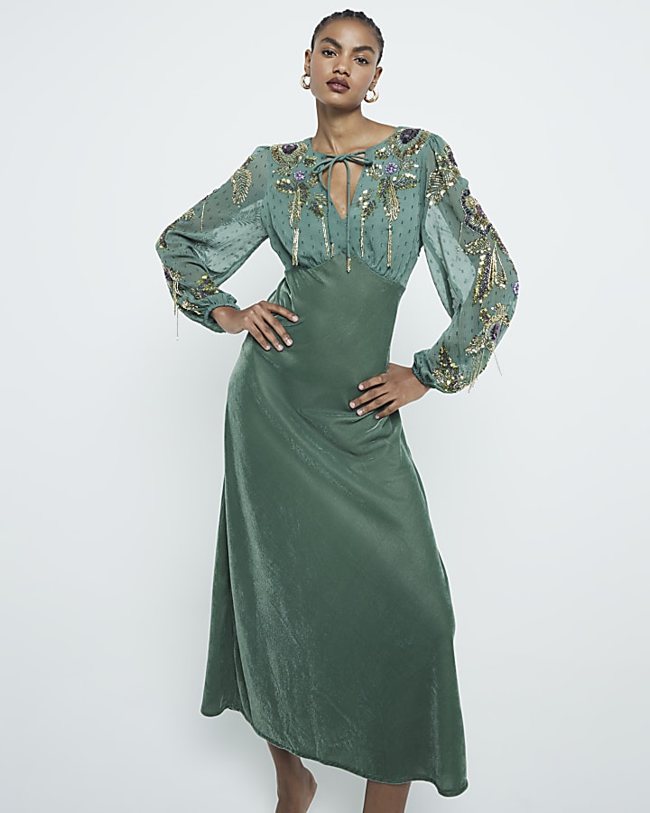 Green Premium Velvet Embellished Midi Dress