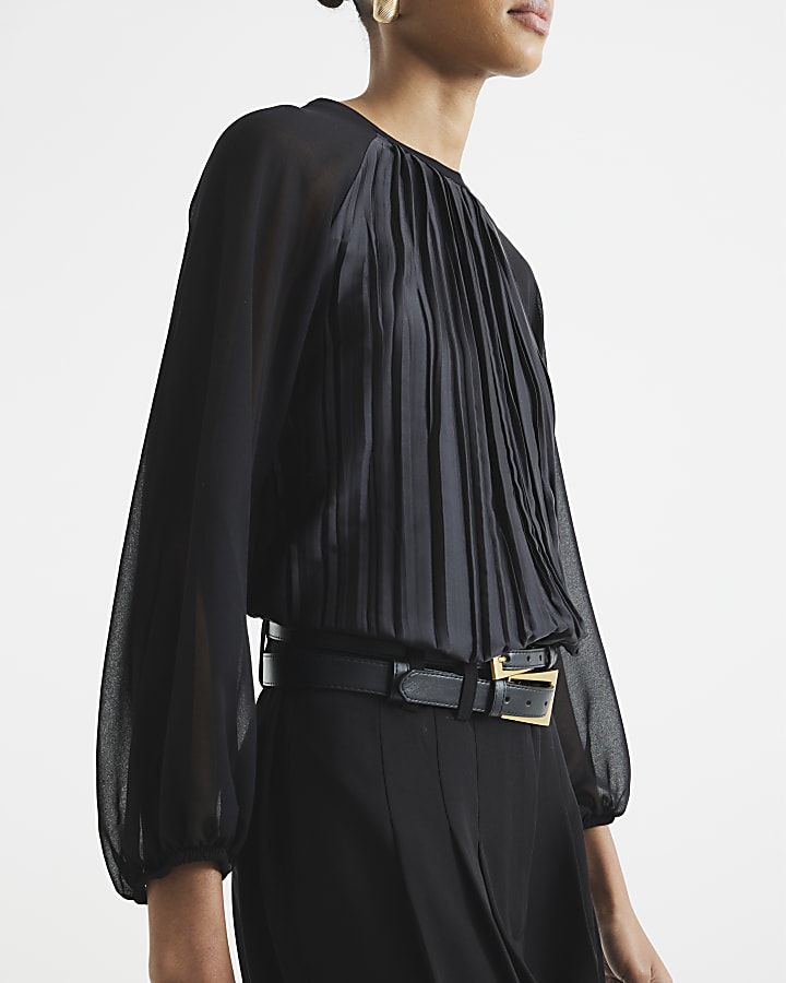 Black Crinkled Long Sleeved Top