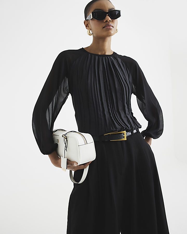 Black Crinkled Long Sleeved Top