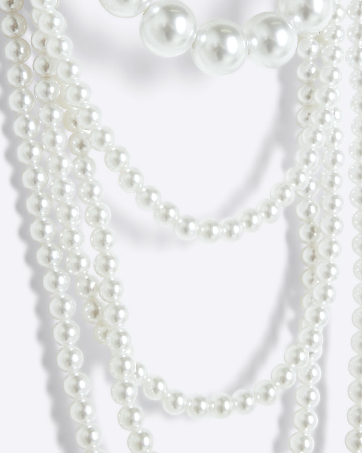 White pearl multirow necklace