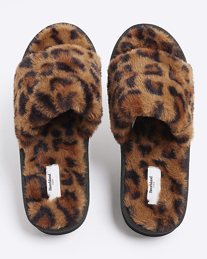 Brown Faux Fur Leopard Platform Slippers