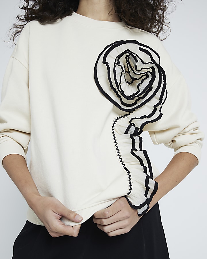 Cream 3D Flower Sweatshirt