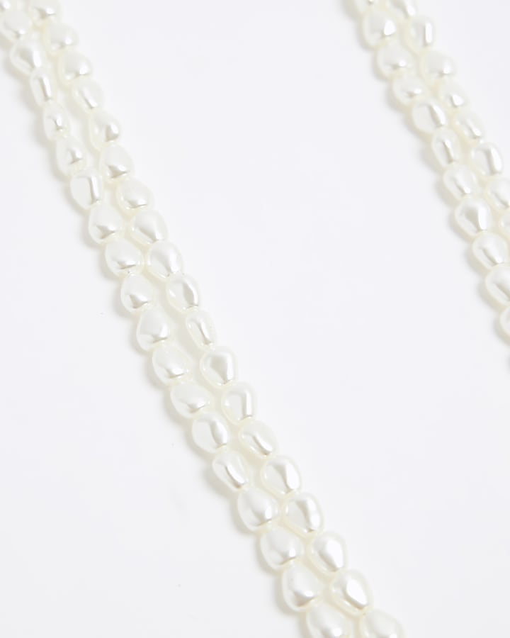 White Pearl Chain Phone Lanyard