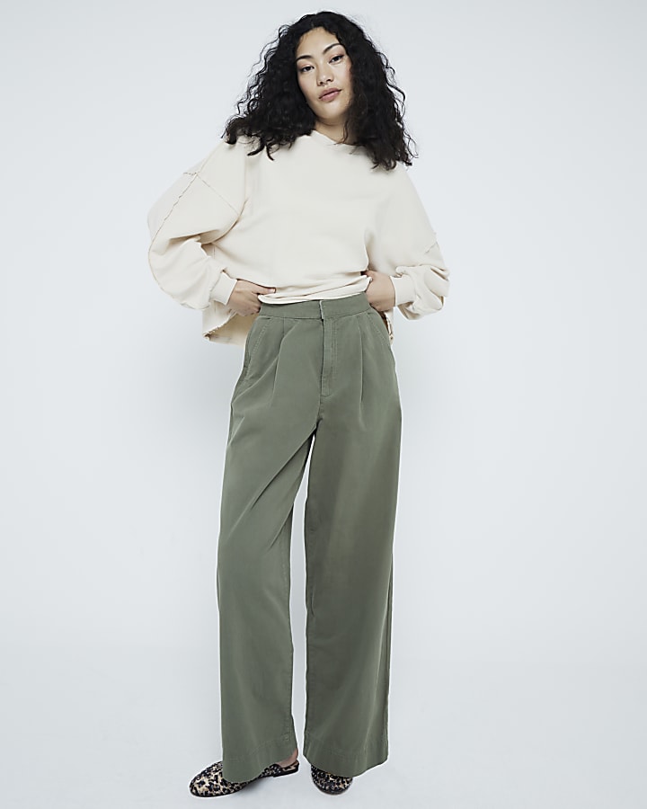 Beige Long Sleeve Raw Seam Sweatshirt