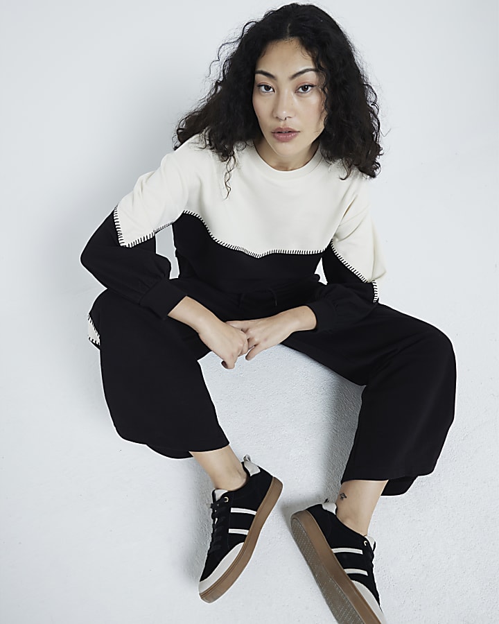 Black Long Sleeved Mono Blocked Sweatshirt