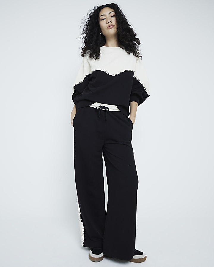 Black Long Sleeved Mono Blocked Sweatshirt