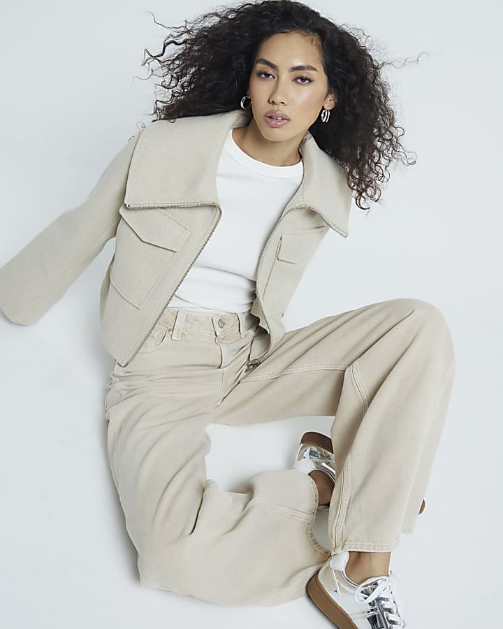 Beige Wide Collar Crop Jacket