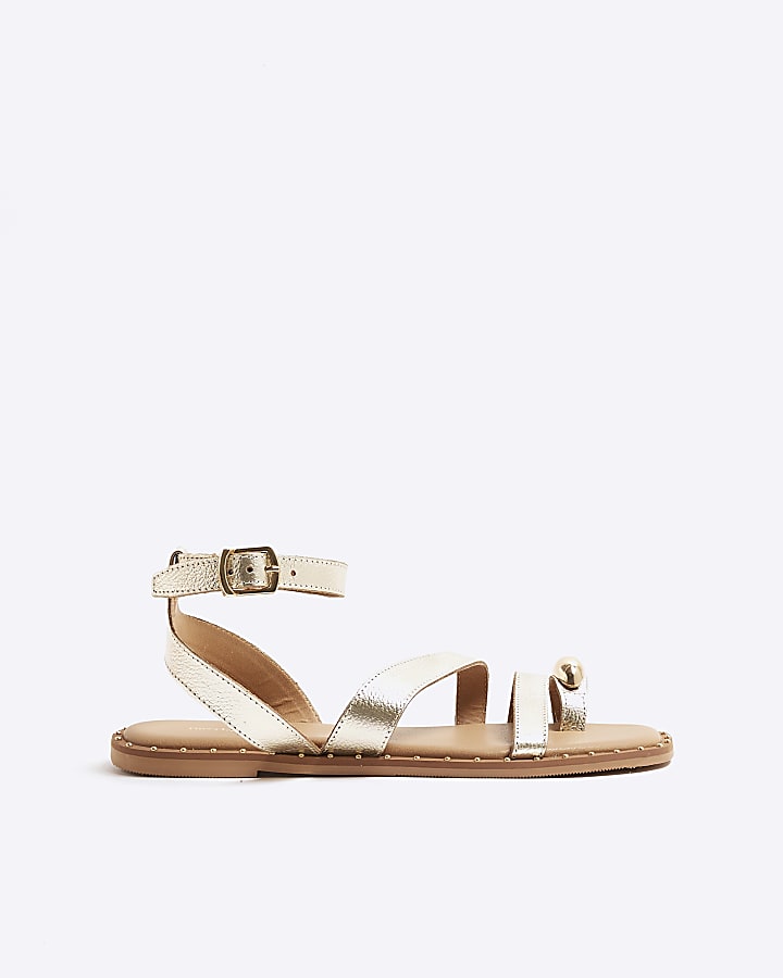 Gold Studded Toe Clip Sandals