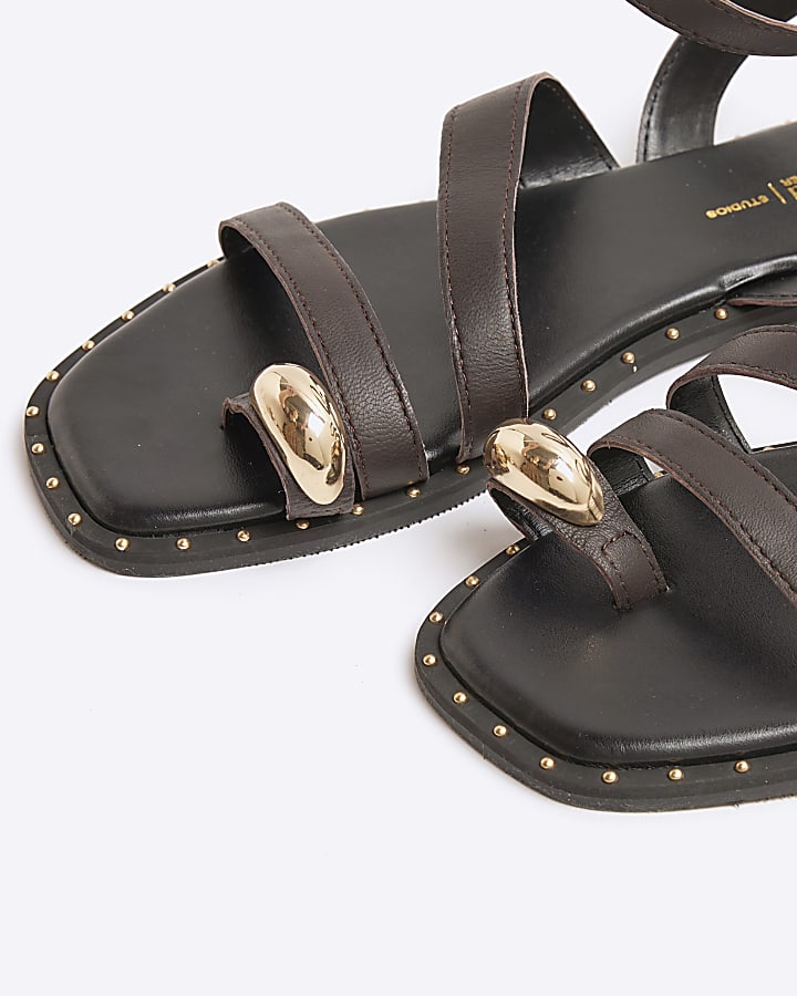 Brown Studded Toe Clip Leather Sandals