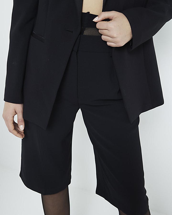 Black Pleated Bermuda Shorts
