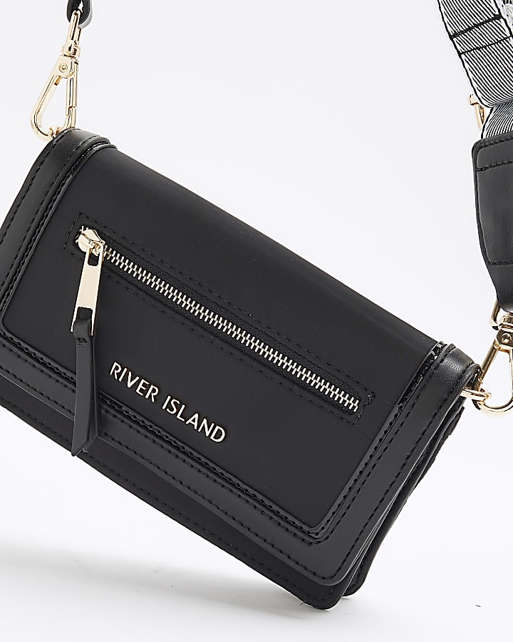 Black Zip Cross Body Purse