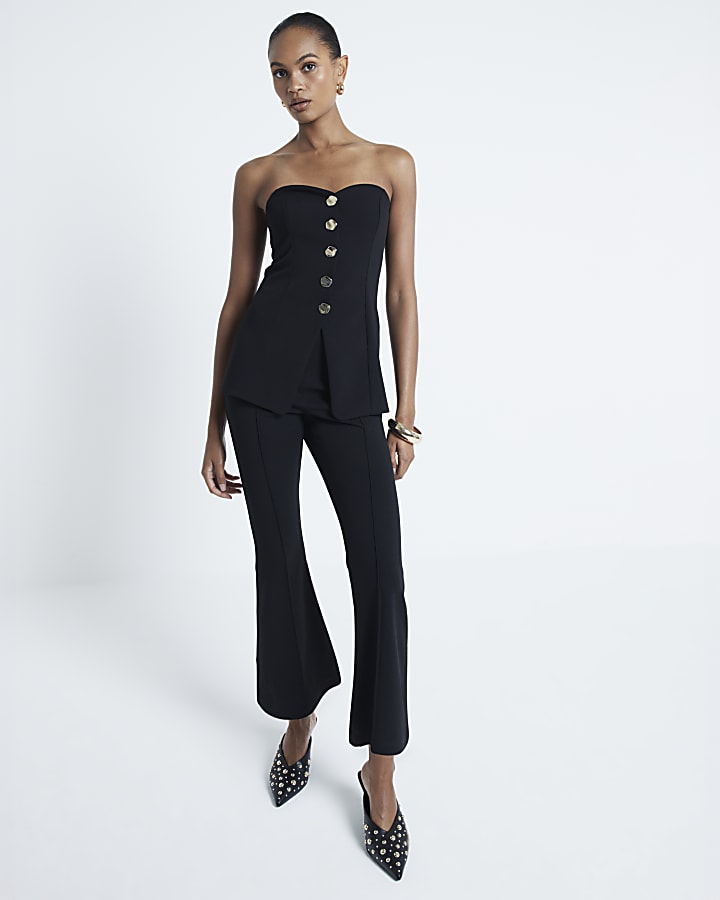 Black cropped pull on trousers