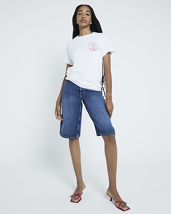 White siracha graphic boyfriend t-shirt