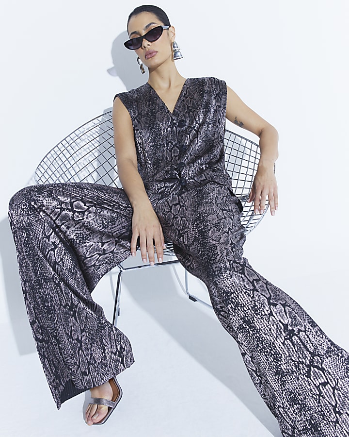 Black Metallic Snake Plisse Waistcoat