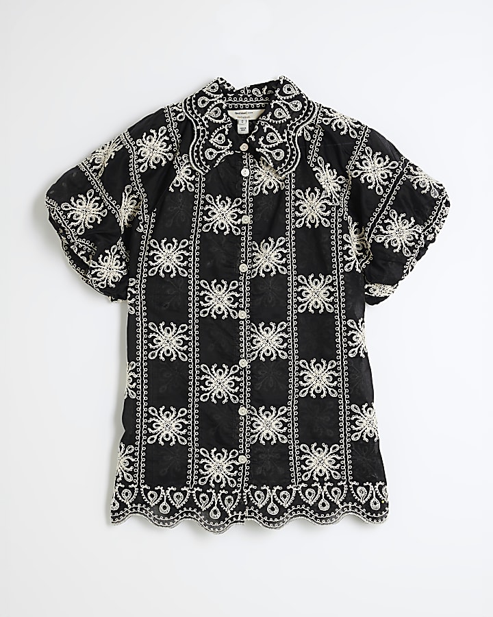 Black Short Sleeve Broderie Shirt