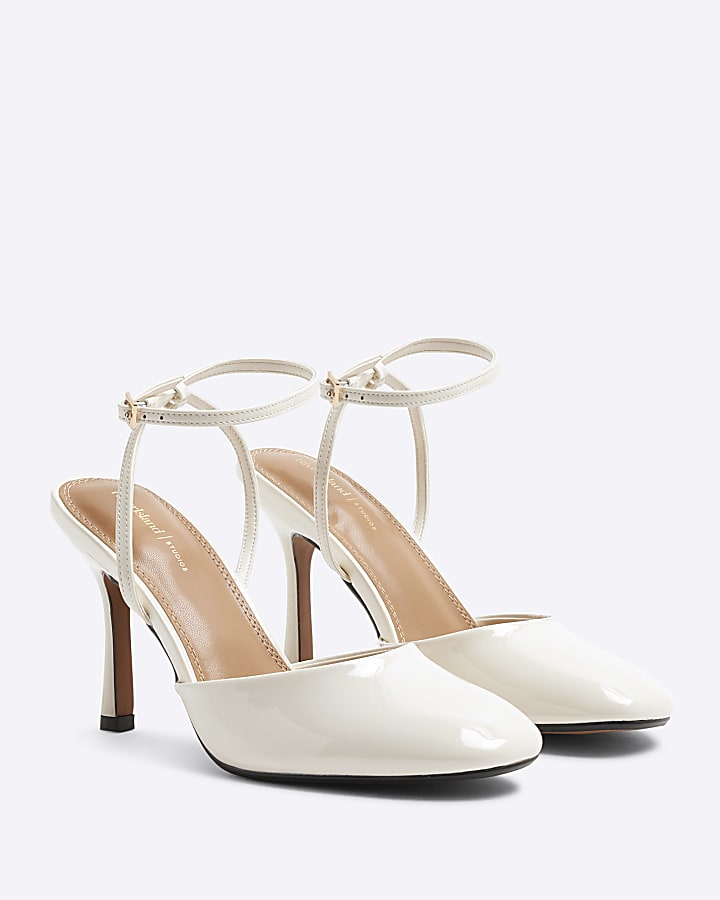 Cream Round Toe Patent Court Heels