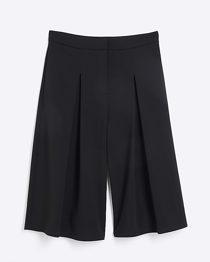 Petite Black pleated wide leg culottes