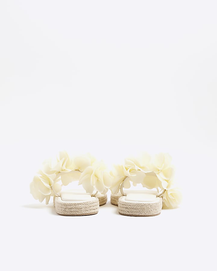 Cream Flower Flatform Sandals