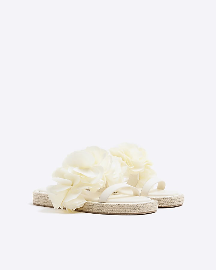 Cream Flower Flatform Sandals