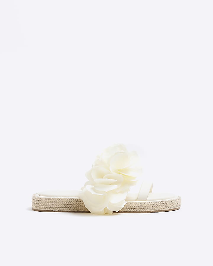 Cream Flower Flatform Sandals