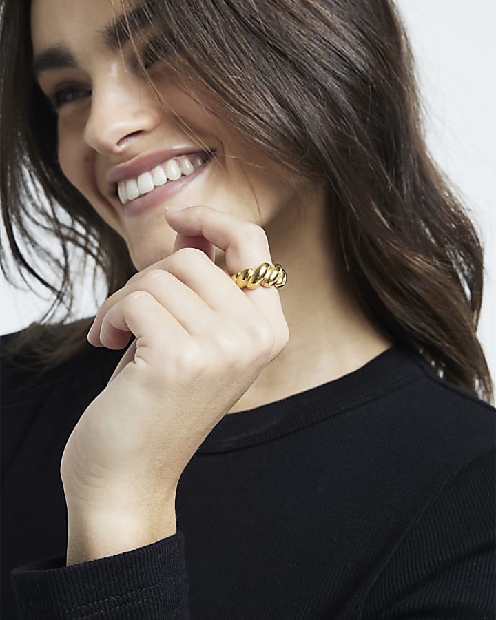 Gold Twisted Ring