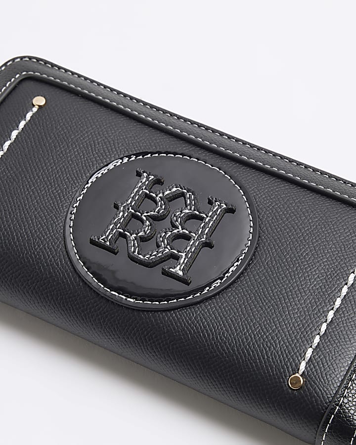 Black RI Zip Around Purse