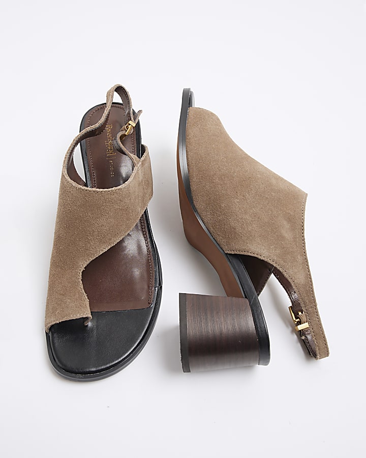 Brown Suede Toe Thong Block Heeled Sandals